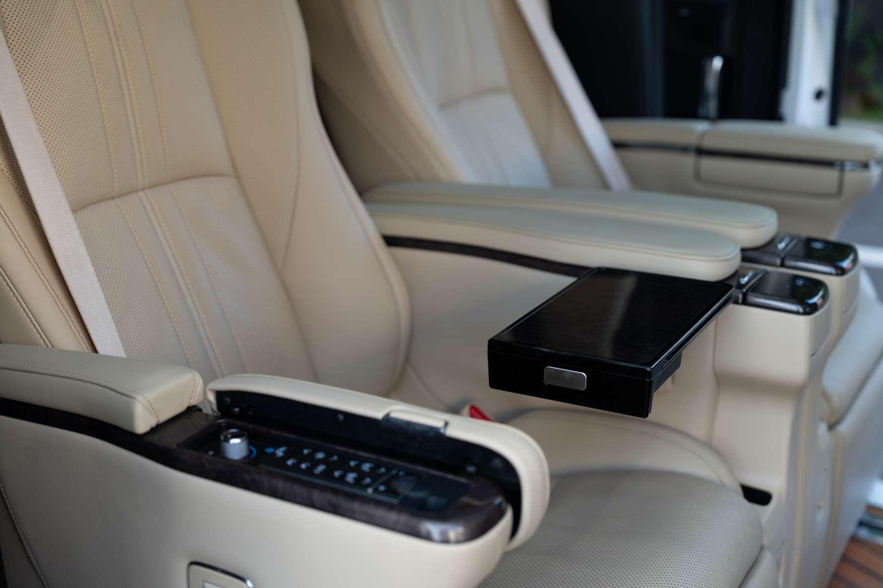 Toyota Alphard 2021 thumb 12