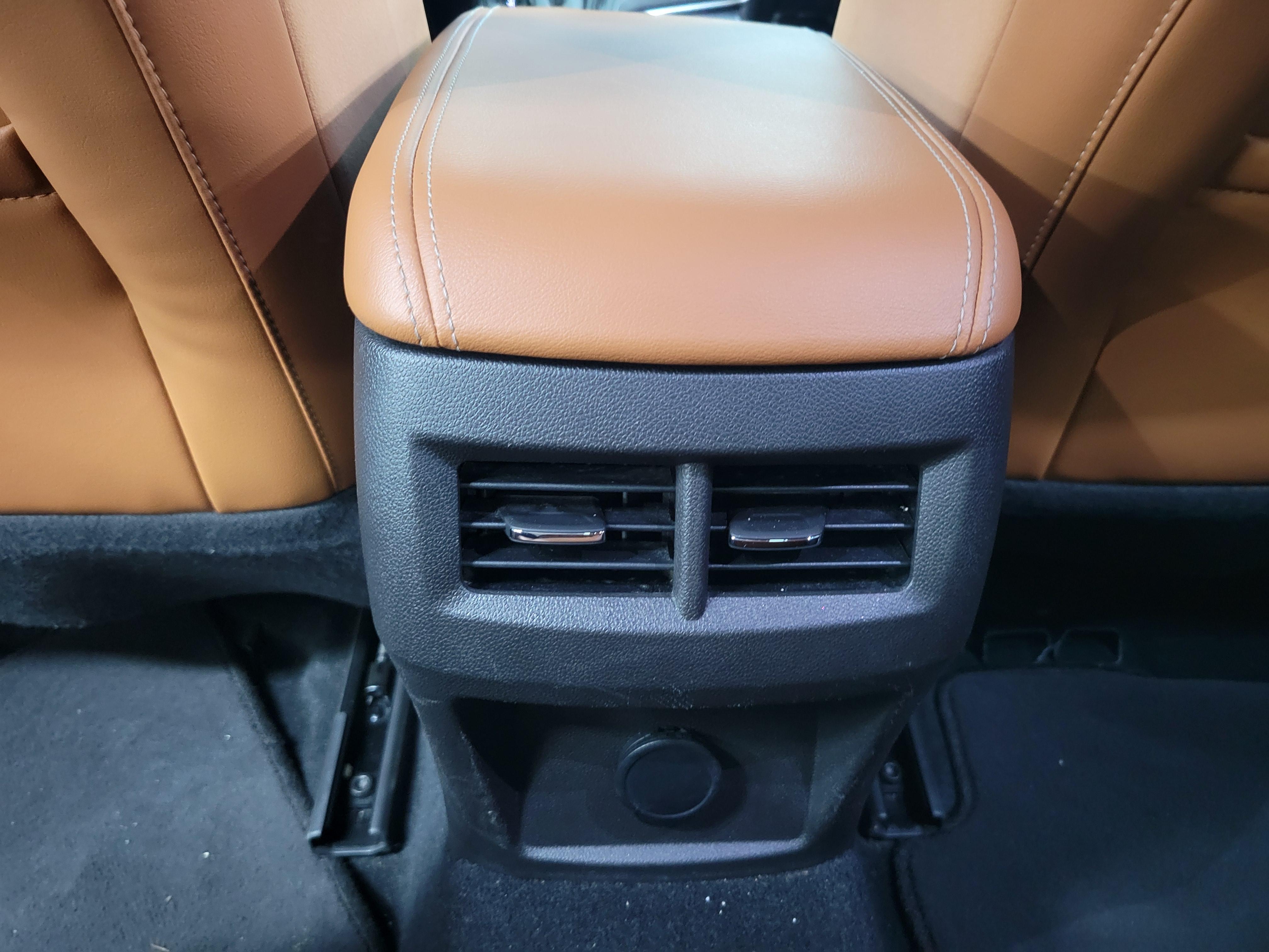 Cadillac CT4 2021 thumb 7