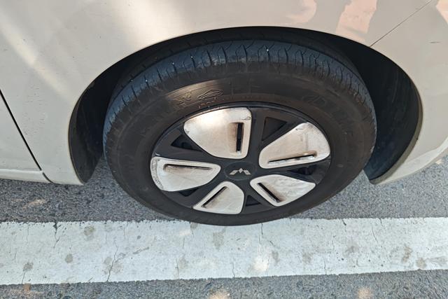 Wuling Mini EV 2025 thumb 5