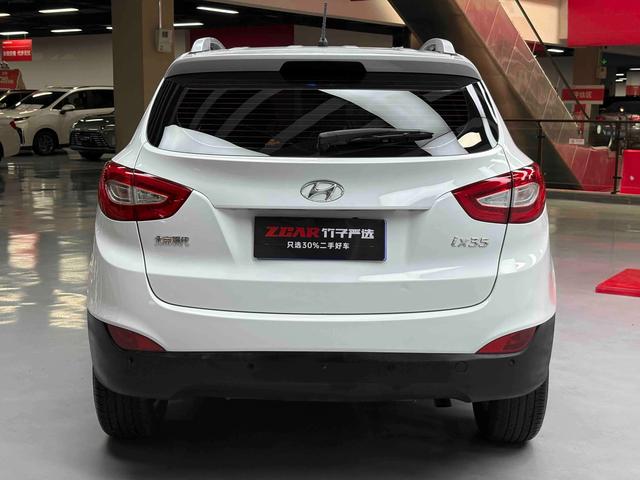 Hyundai ix35 2013 thumb 4