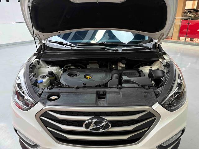 Hyundai ix35 2013 thumb 8