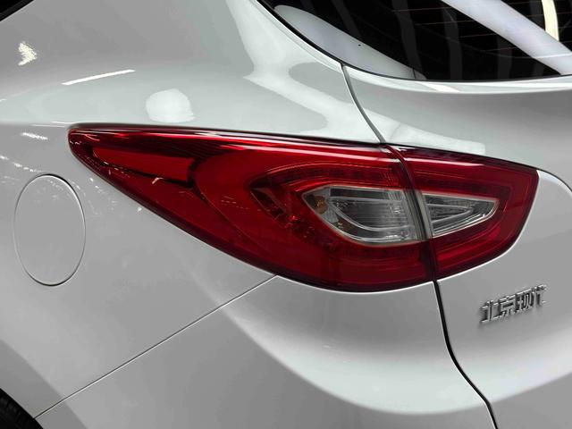 Hyundai ix35 2013 thumb 10