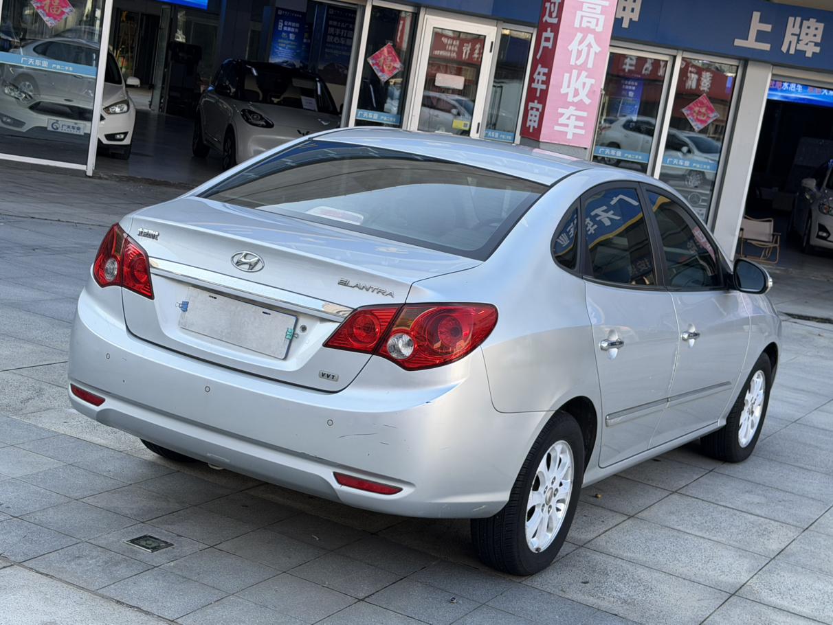 Hyundai Elantra 2010 thumb 4