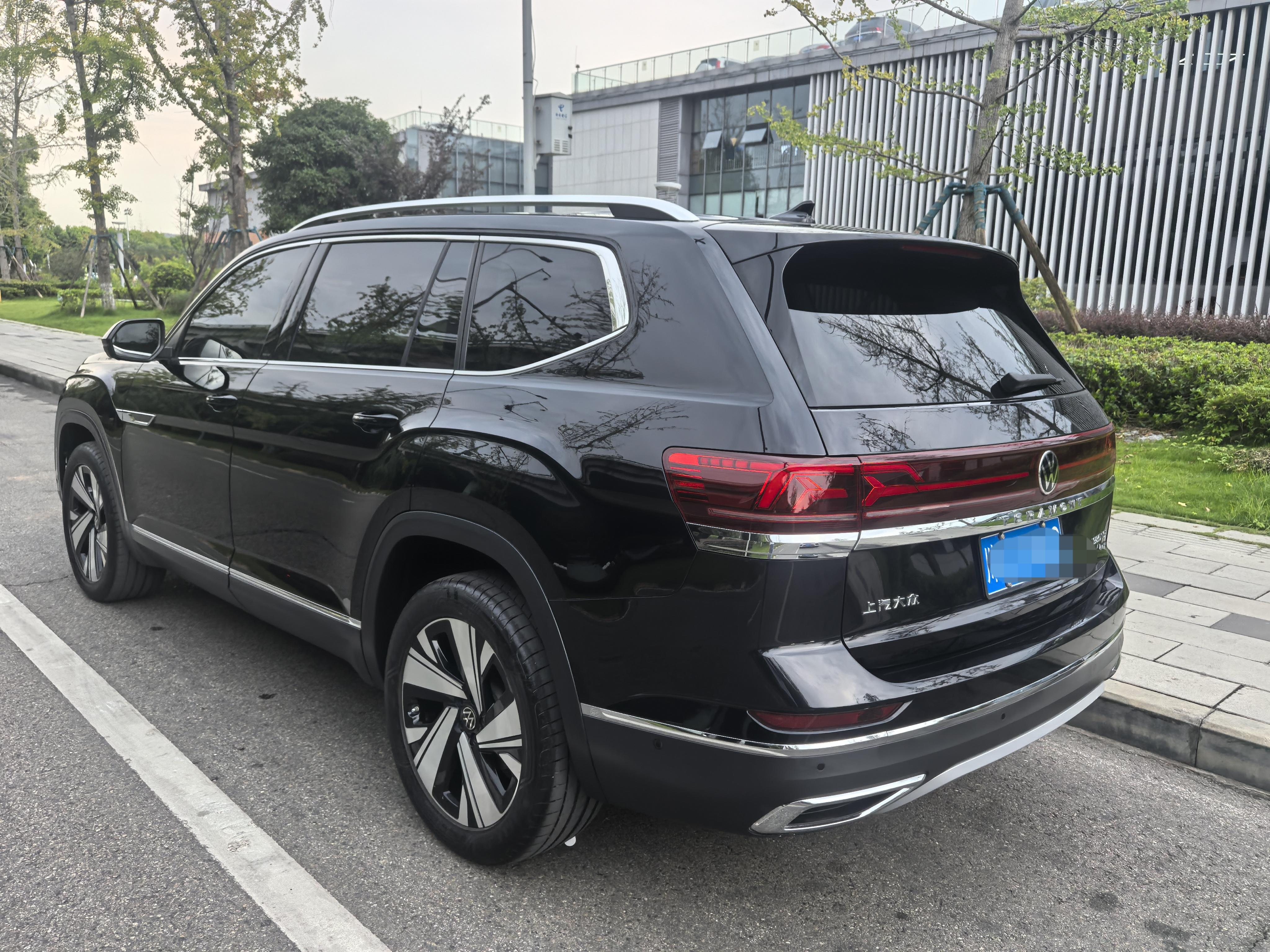 Volkswagen Teramont 2024 thumb 2