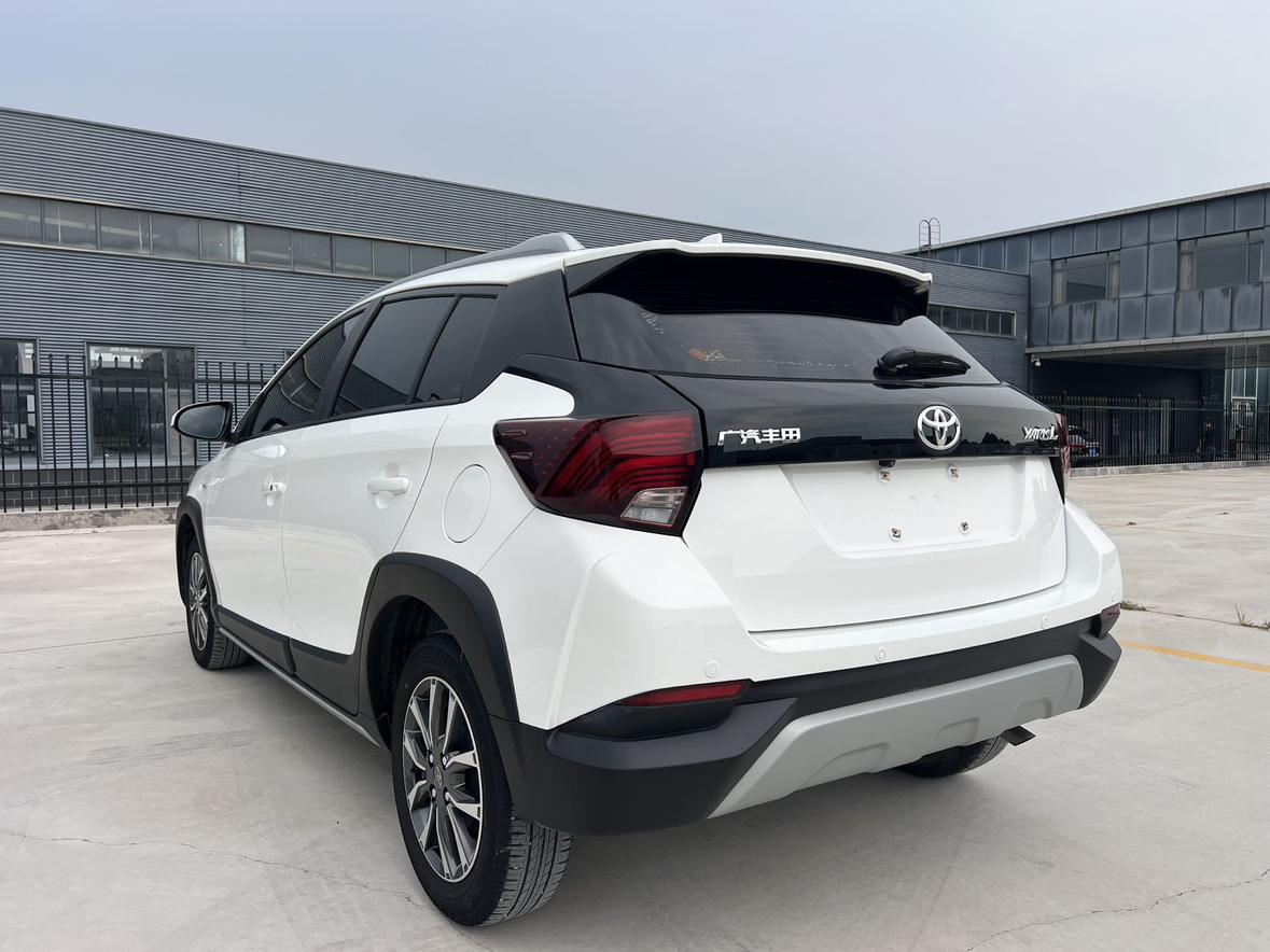 Toyota Yaris 2022 thumb 2