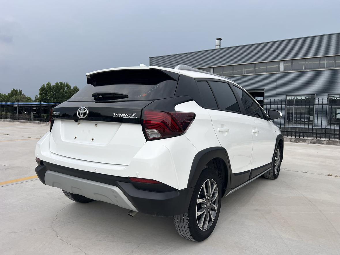Toyota Yaris 2022 thumb 4
