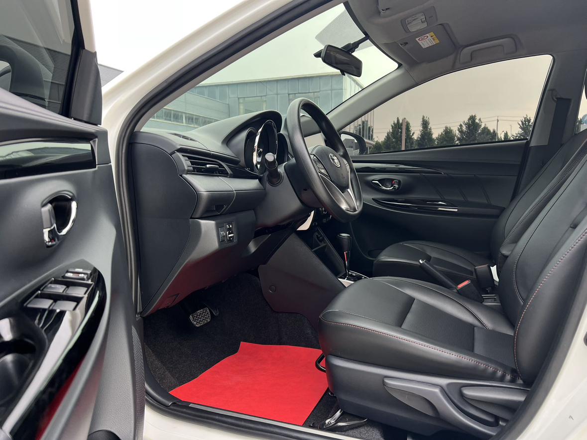 Toyota Yaris 2022 thumb 10