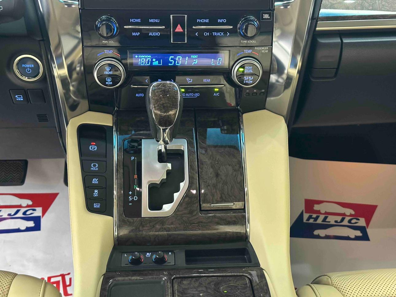 Toyota Vellfire 2020 thumb 6