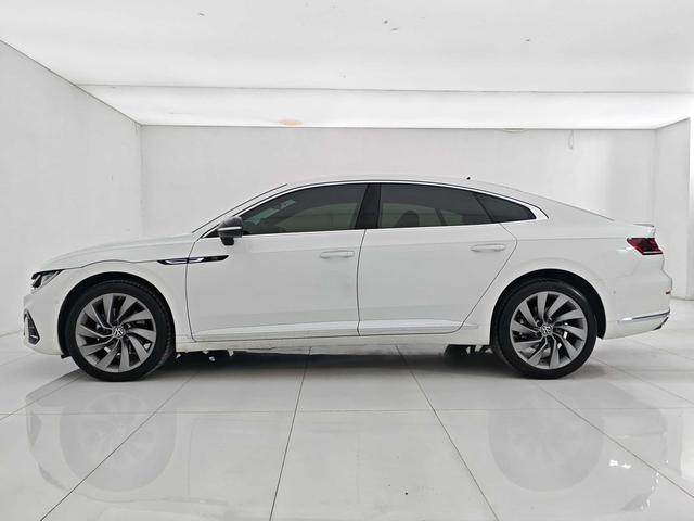 Volkswagen Arteon 2025 thumb 2