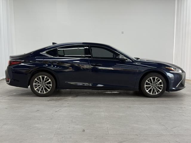 Lexus ES 2022 thumb 6