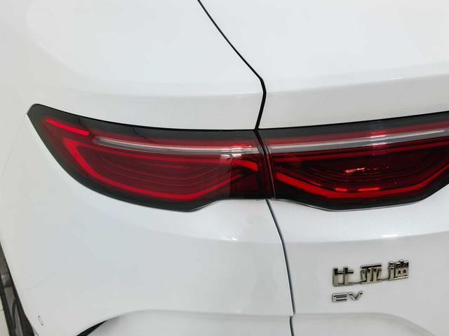 BYD Qin 2025 thumb 11