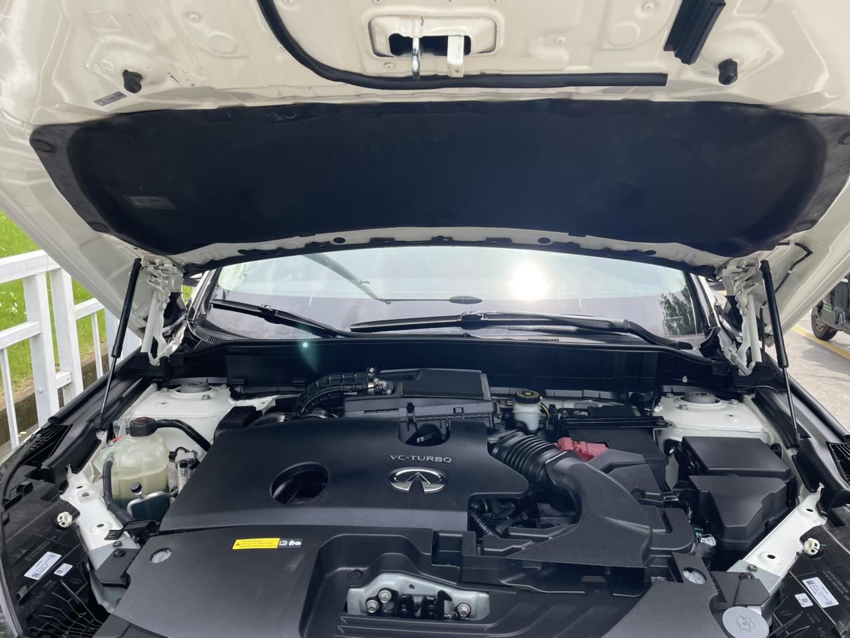 Infiniti QX50 2018 thumb 4
