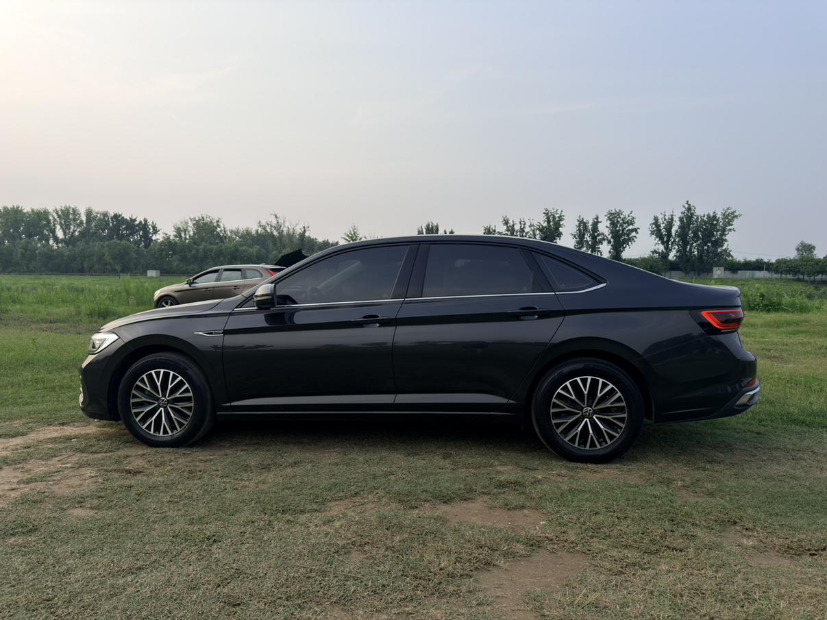 Volkswagen Sagitar 2024 thumb 2