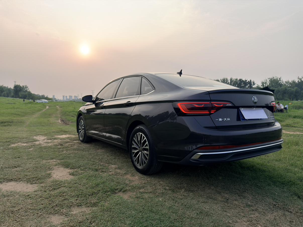 Volkswagen Sagitar 2024 thumb 3