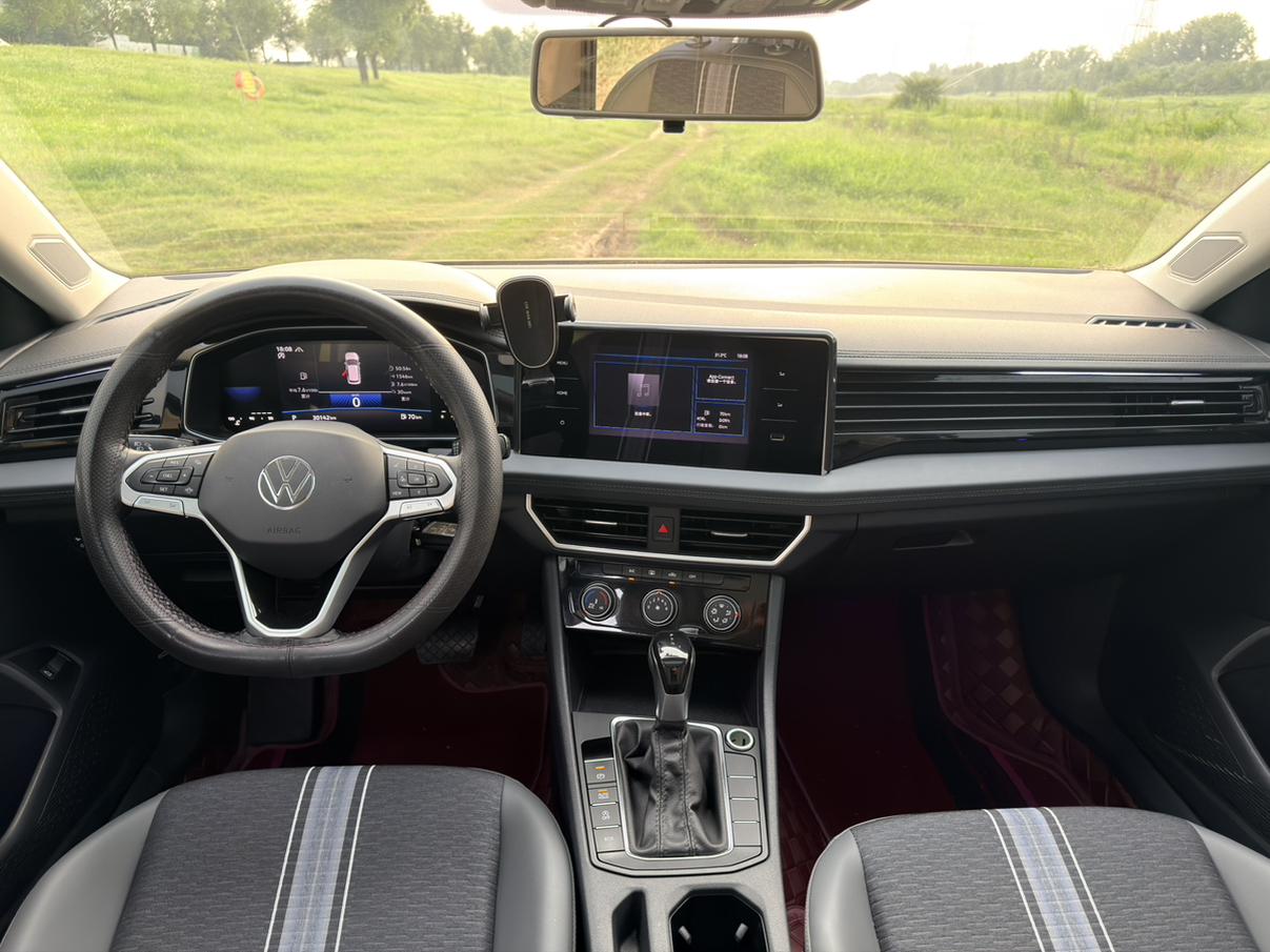 Volkswagen Sagitar 2024 thumb 6