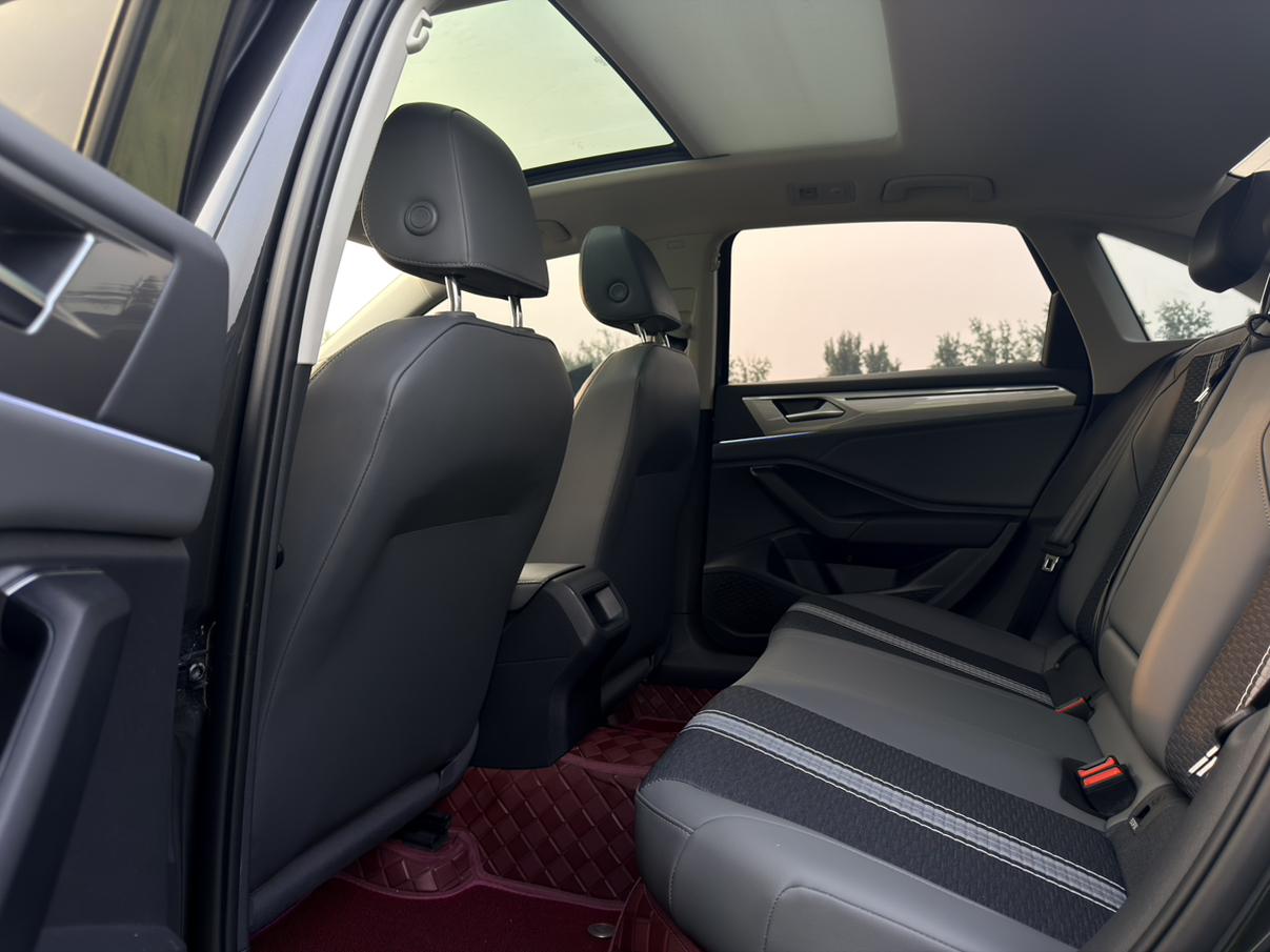 Volkswagen Sagitar 2024 thumb 9