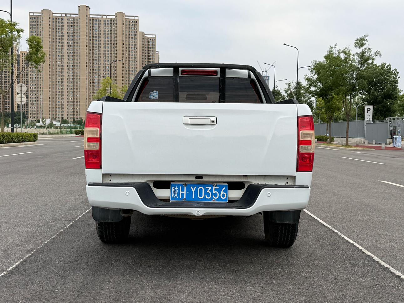 Isuzu RE-MAX 2020 thumb 4