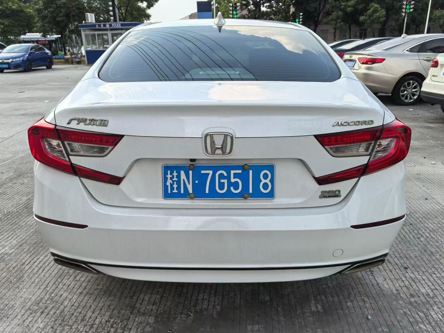 Honda Accord 2018 thumb 12