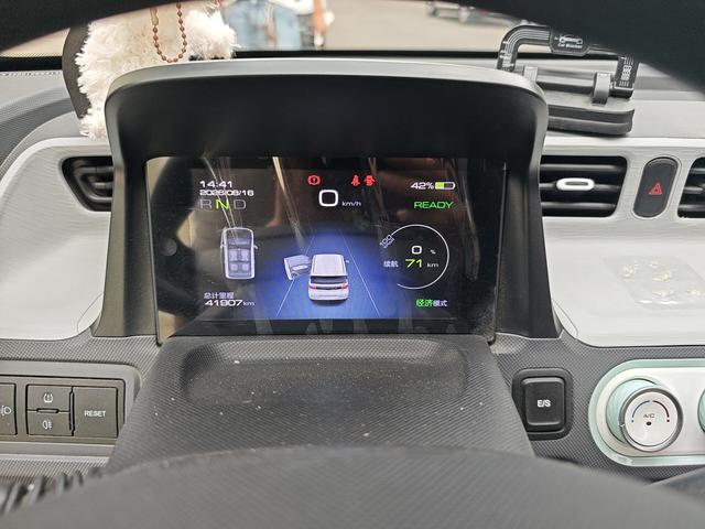 Wuling Mini EV 2022 thumb 4