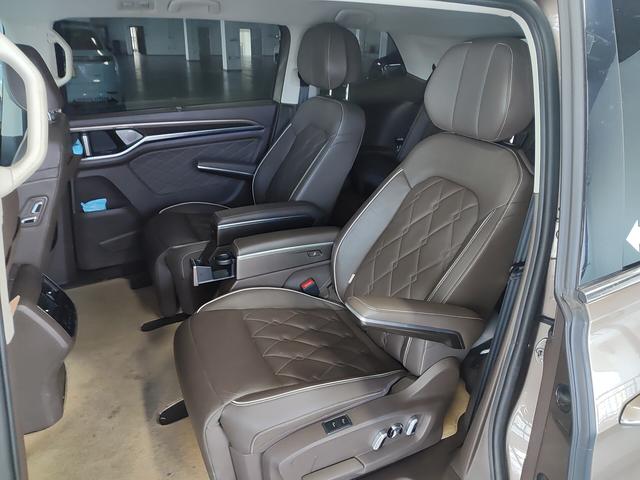 Volkswagen Viloran 2020 thumb 10