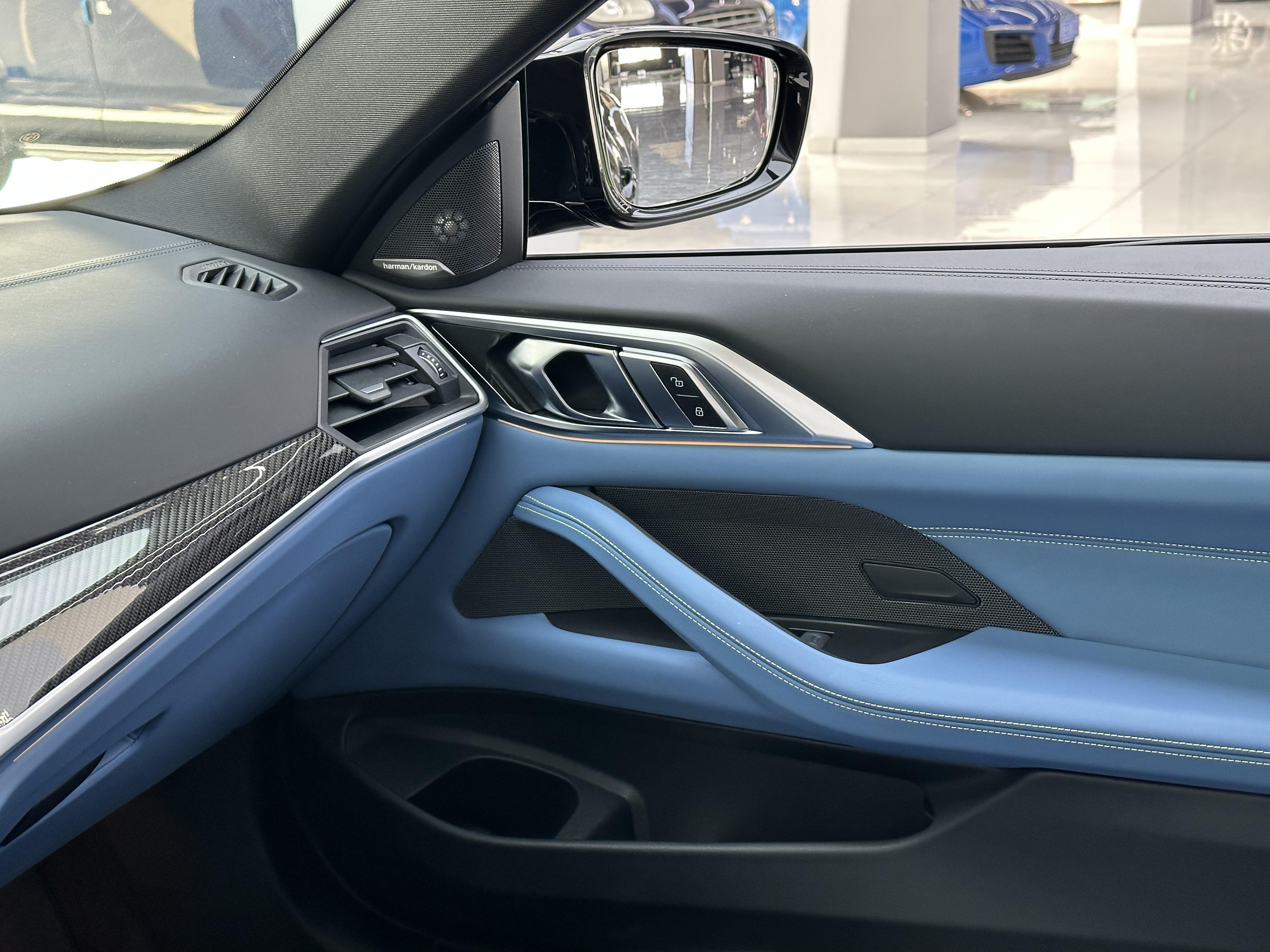 BMW M4 2024 thumb 9