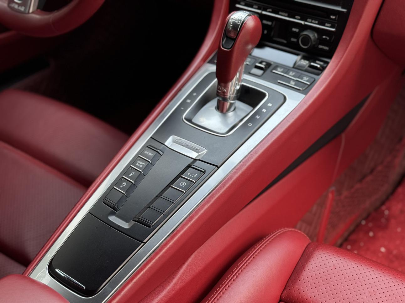 Porsche Cayman GT4 2013 thumb 11
