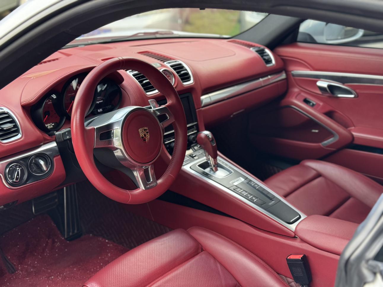 Porsche Cayman GT4 2013 thumb 12