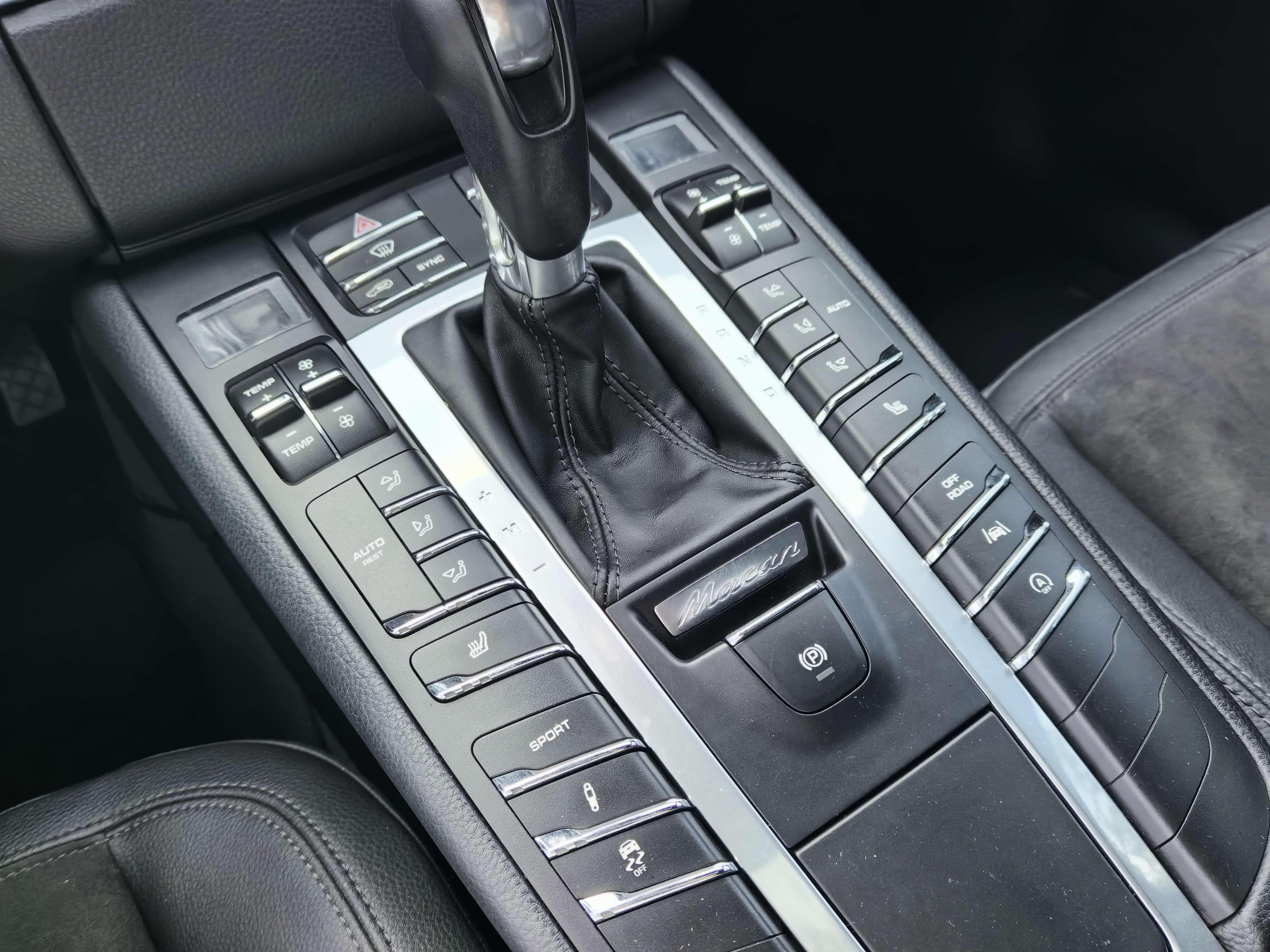 Porsche Macan 2017 thumb 6