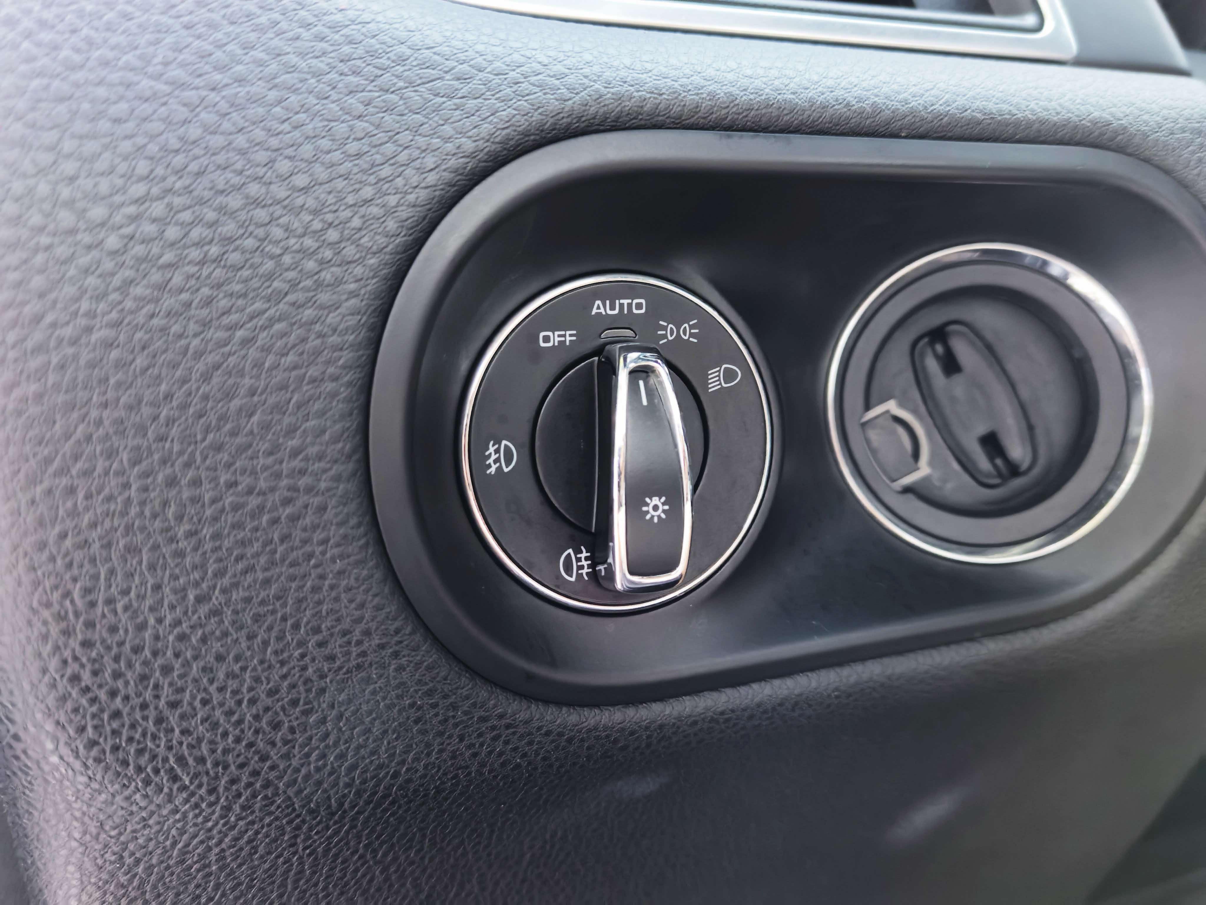 Porsche Macan 2017 thumb 7