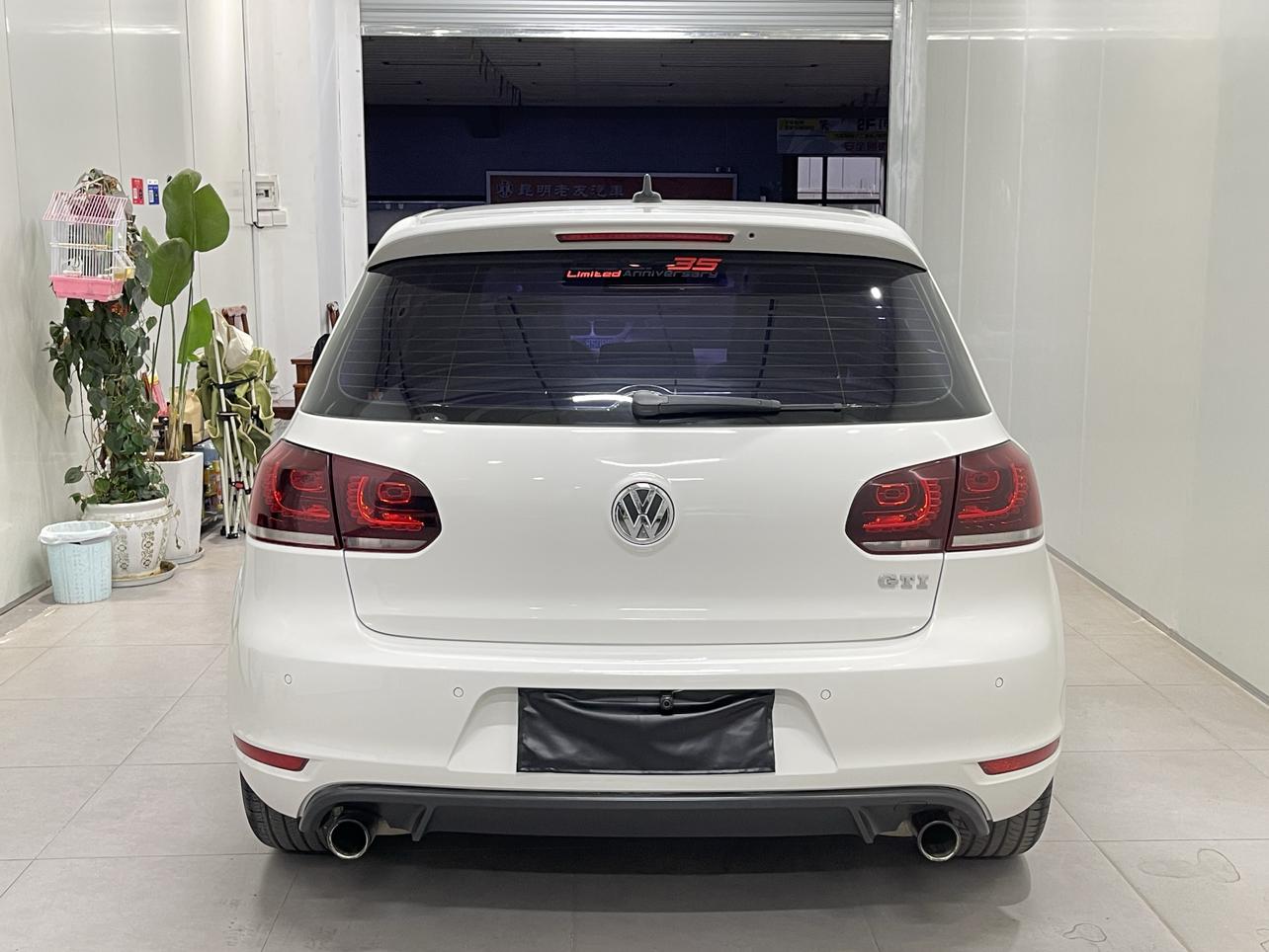 Volkswagen Golf GTI 2012 thumb 3