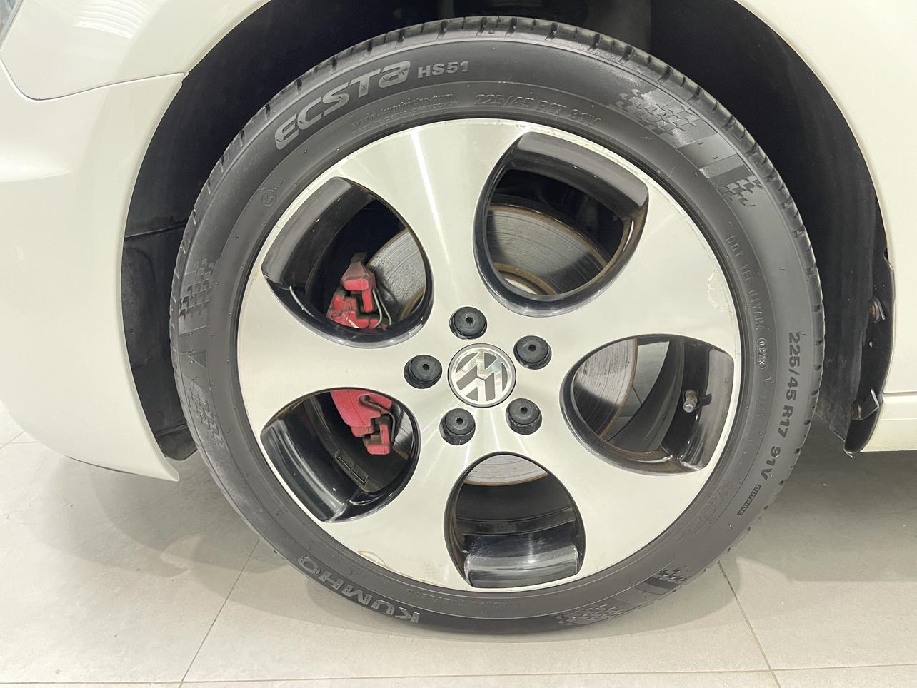 Volkswagen Golf GTI 2012 thumb 8