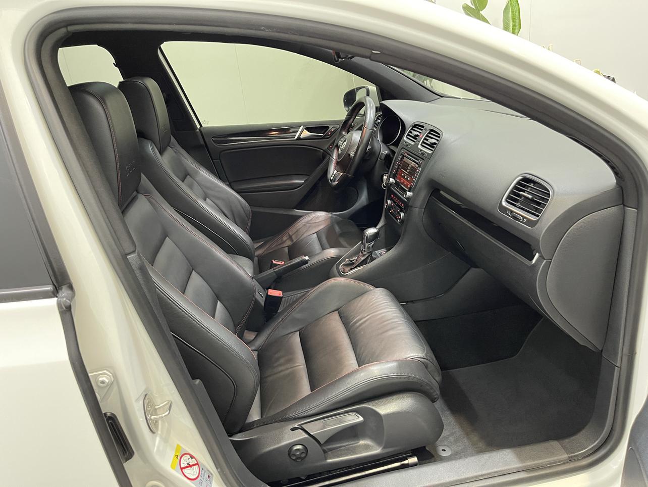 Volkswagen Golf GTI 2012 thumb 10