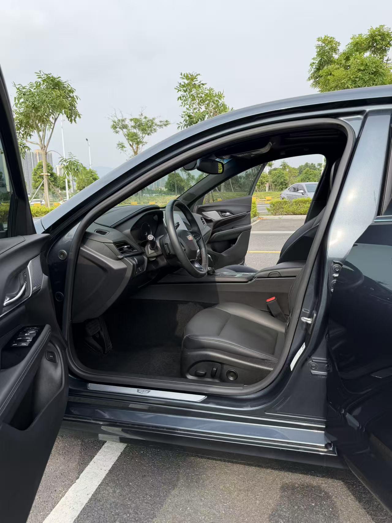 Cadillac CT4 2022 thumb 9
