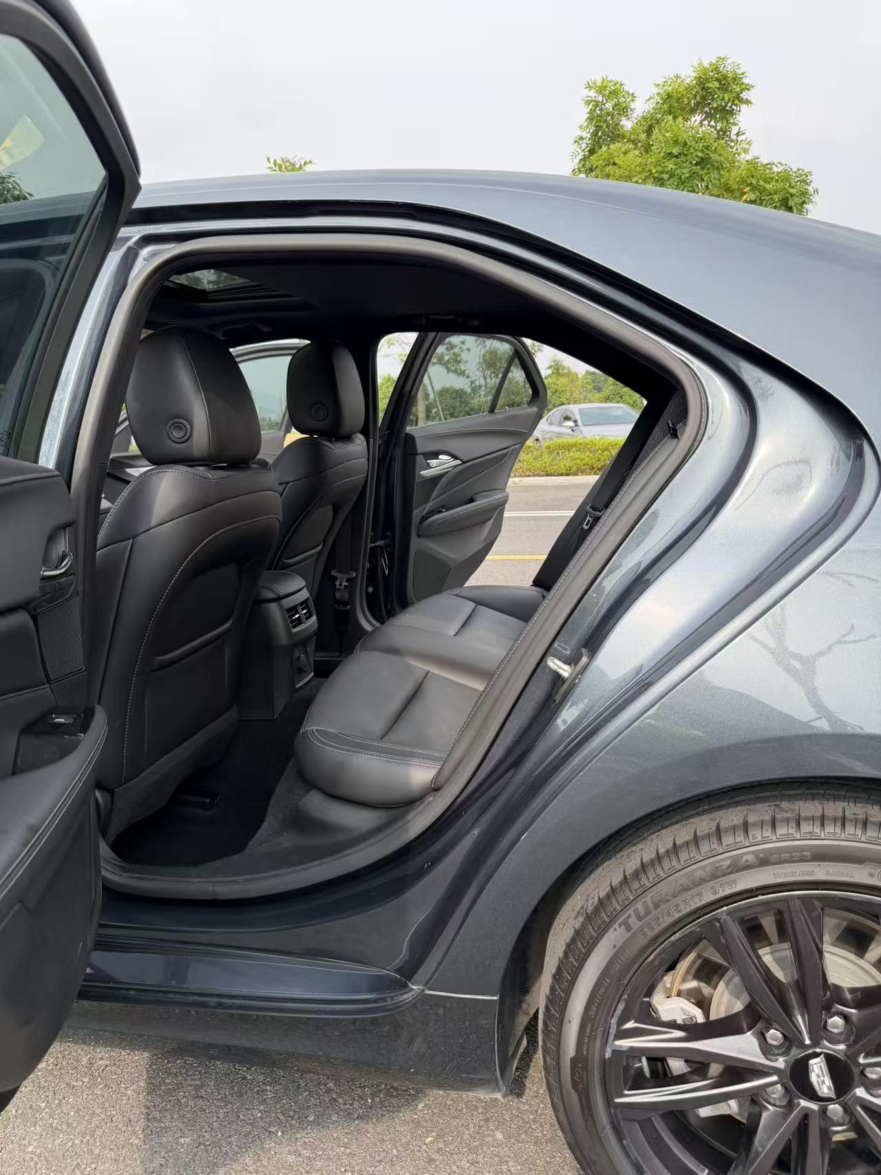 Cadillac CT4 2022 thumb 10