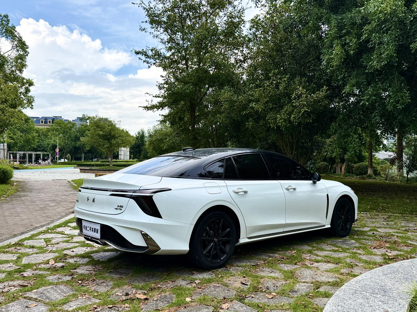 Hongqi H6 2023 thumb 6