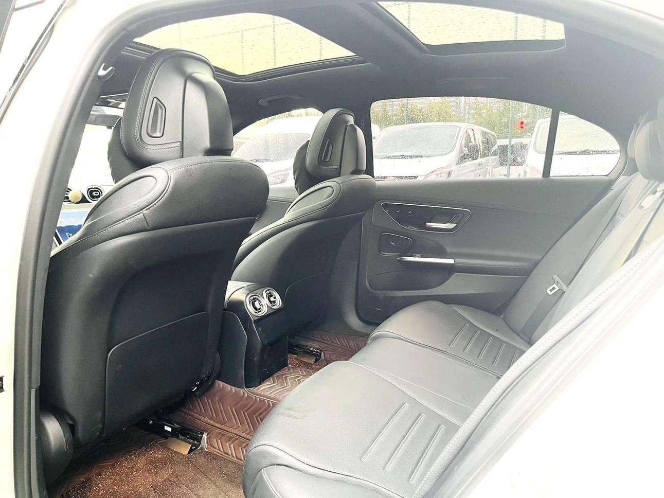 Mercedes-Benz C-Класс 2024 thumb 7