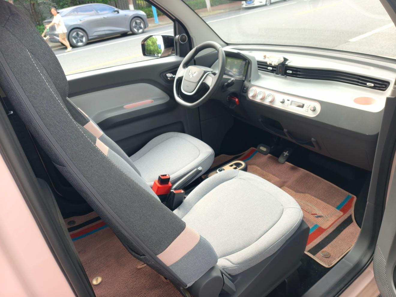 Wuling Mini EV 2021 thumb 5