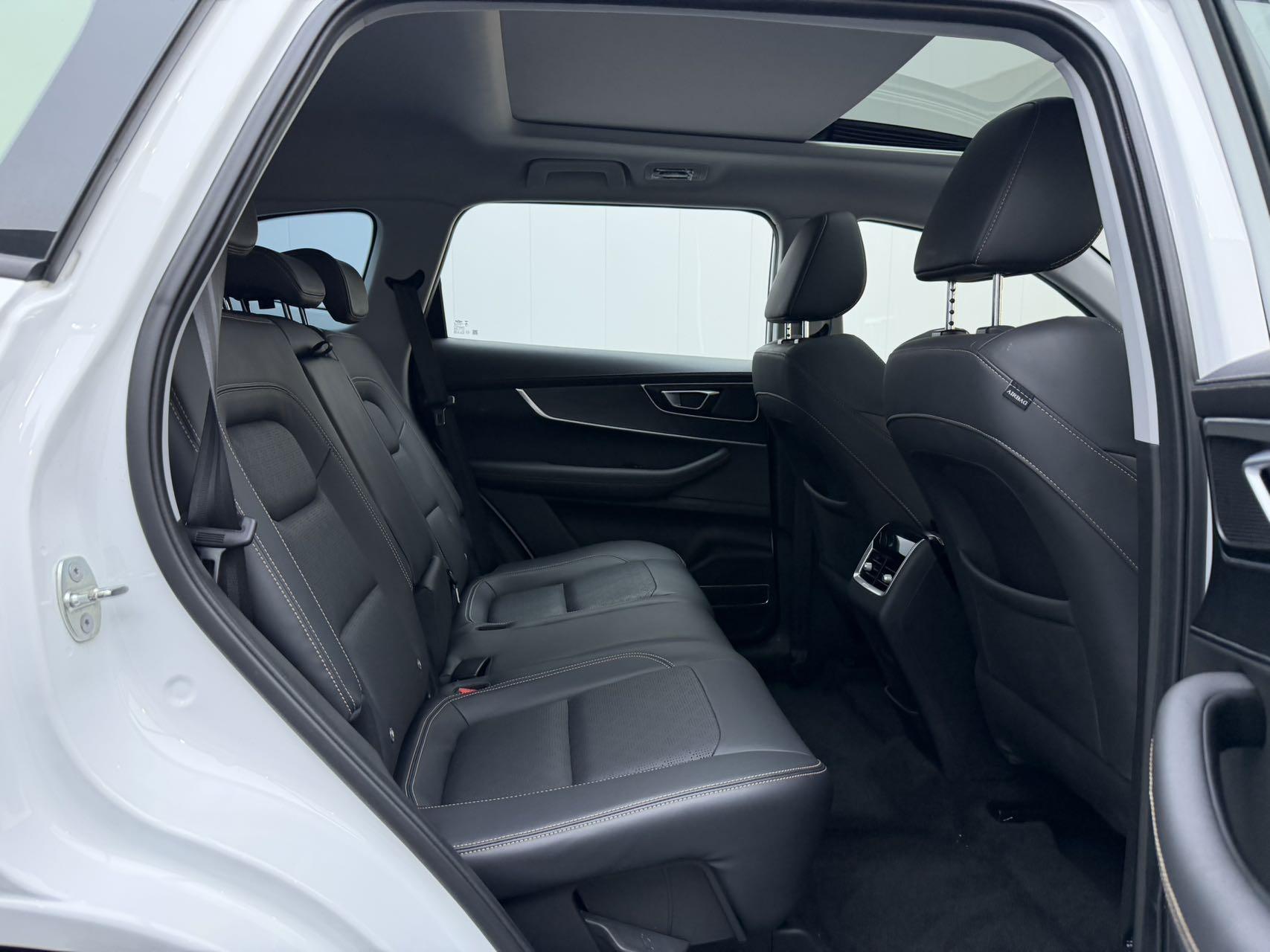 Chery Tiggo 8 2022 thumb 10