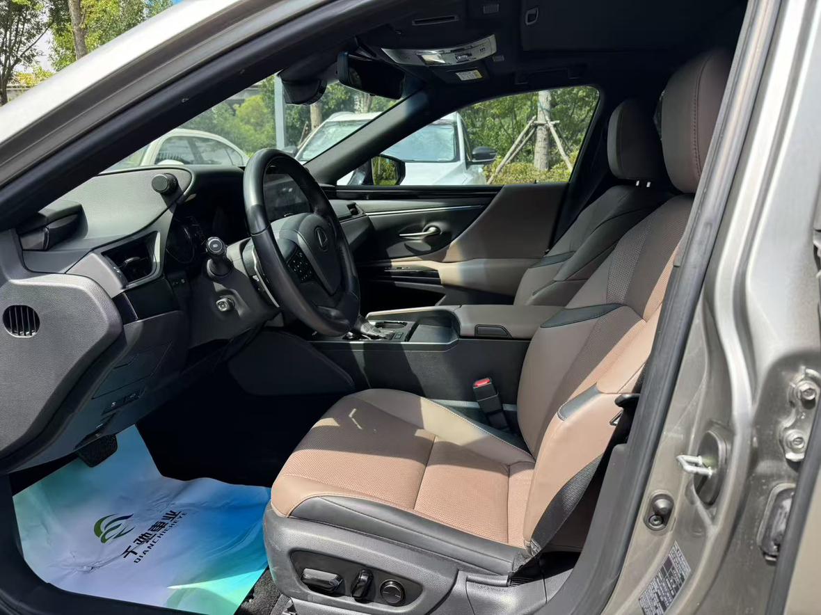 Lexus ES 2023 thumb 12
