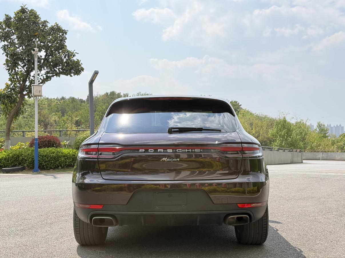 Porsche Macan 2018 thumb 4
