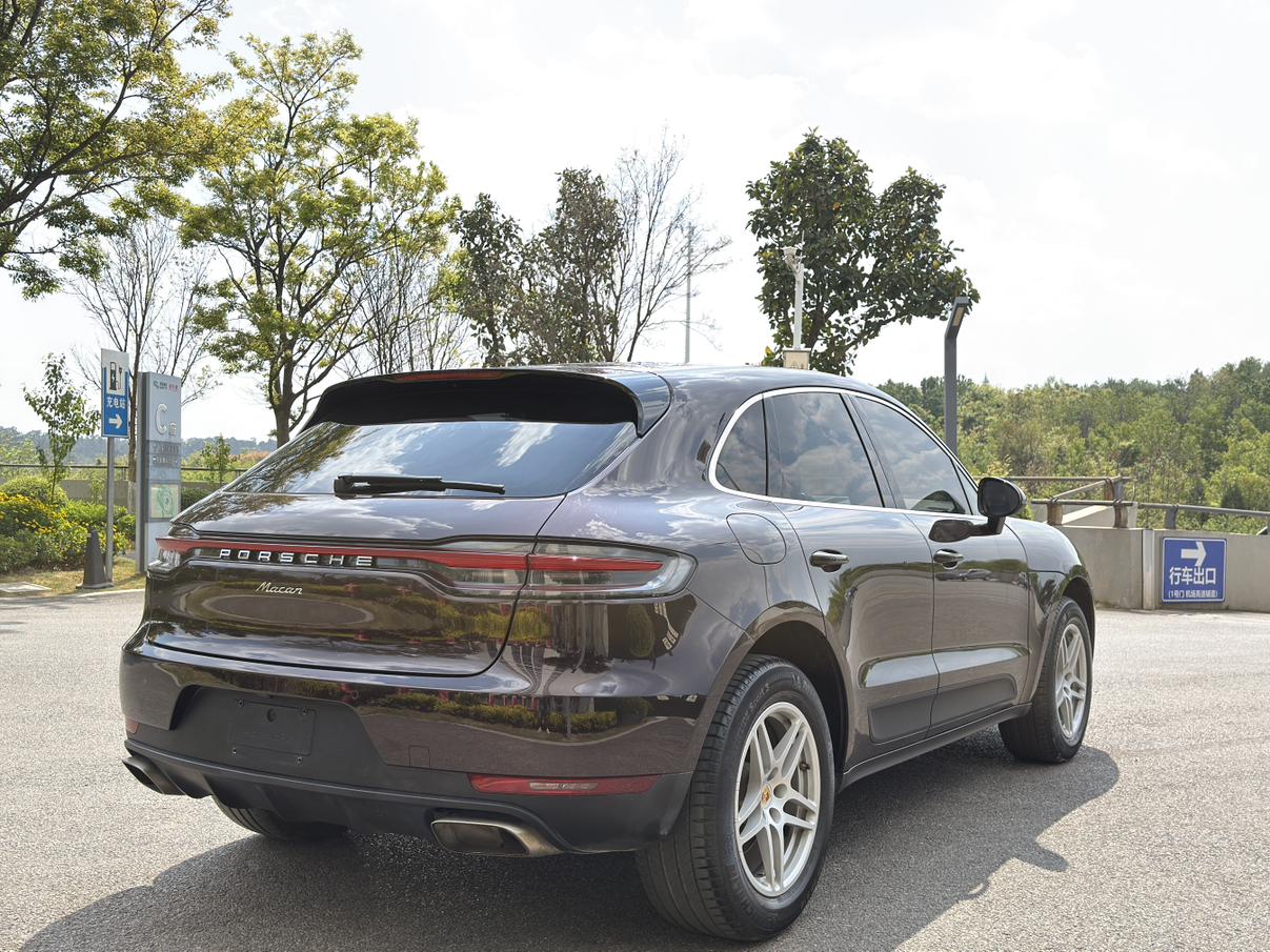 Porsche Macan 2018 thumb 5
