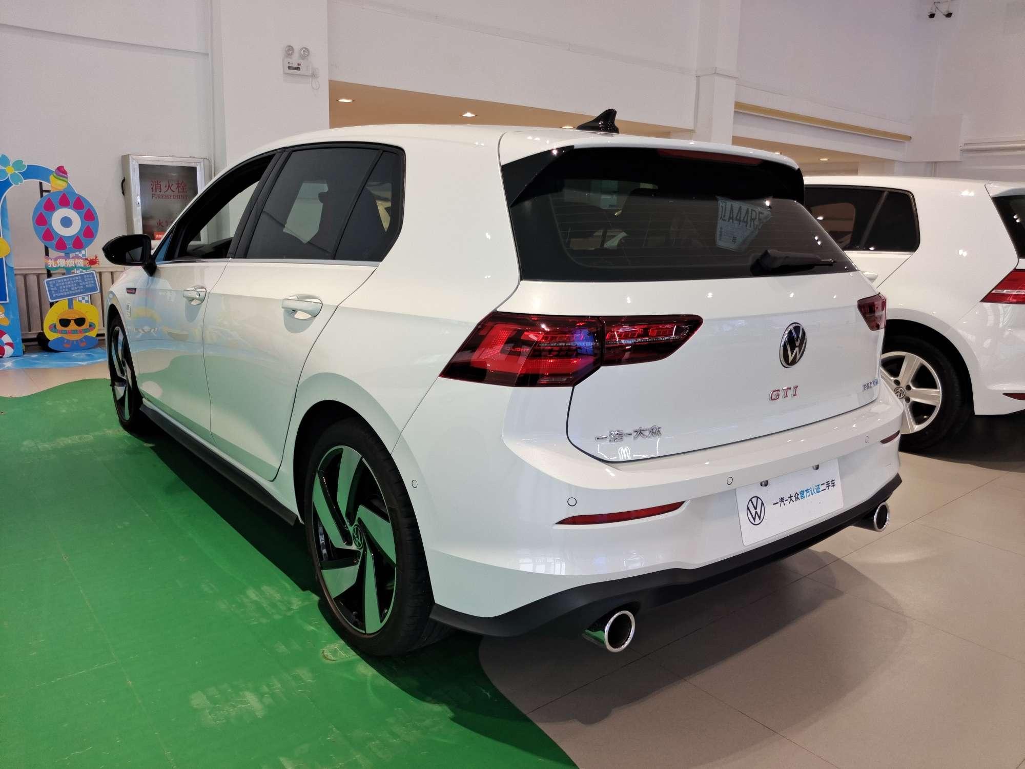 Volkswagen Golf GTI 2023 thumb 11