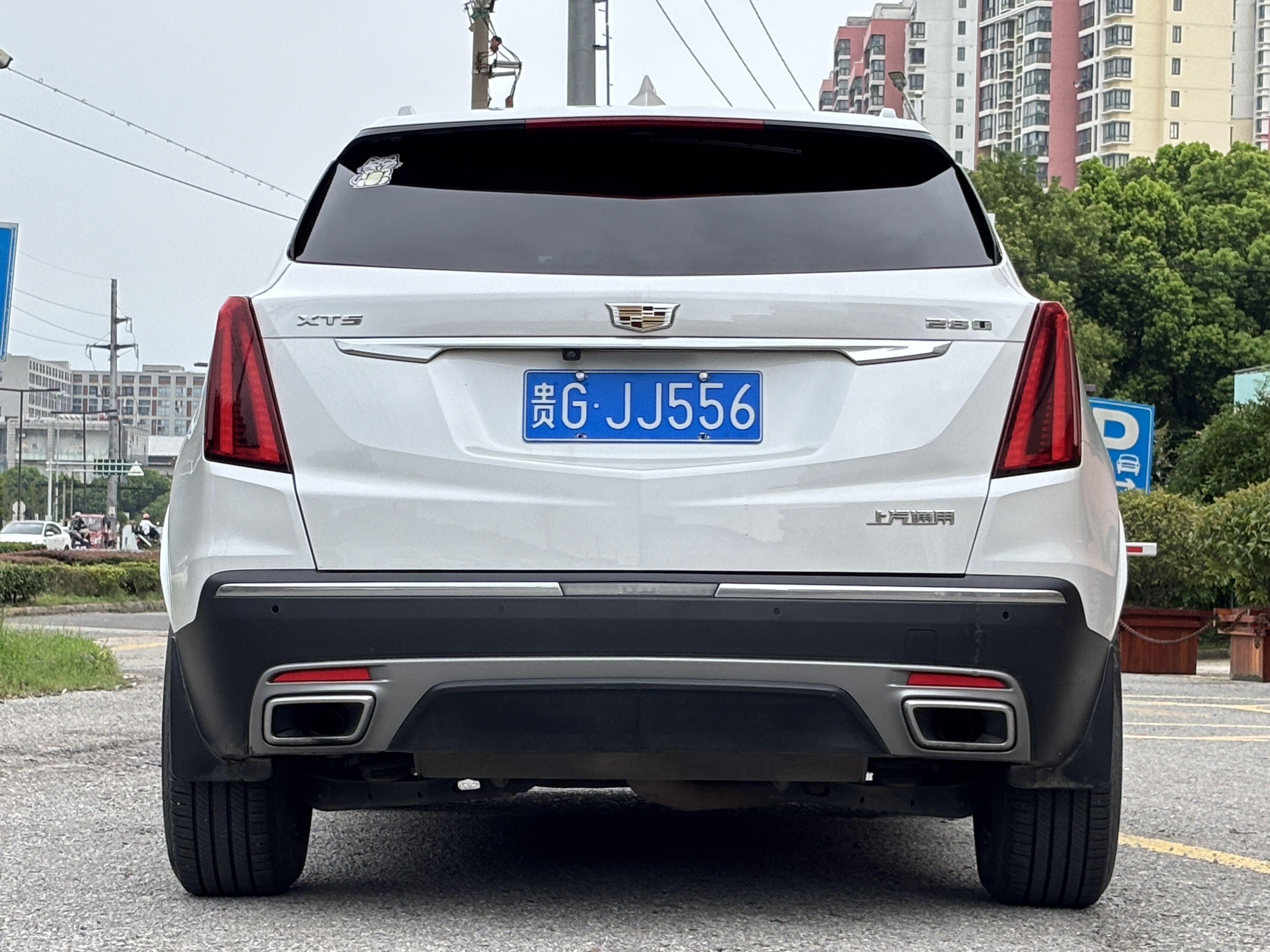 Cadillac XT5 2020 thumb 3
