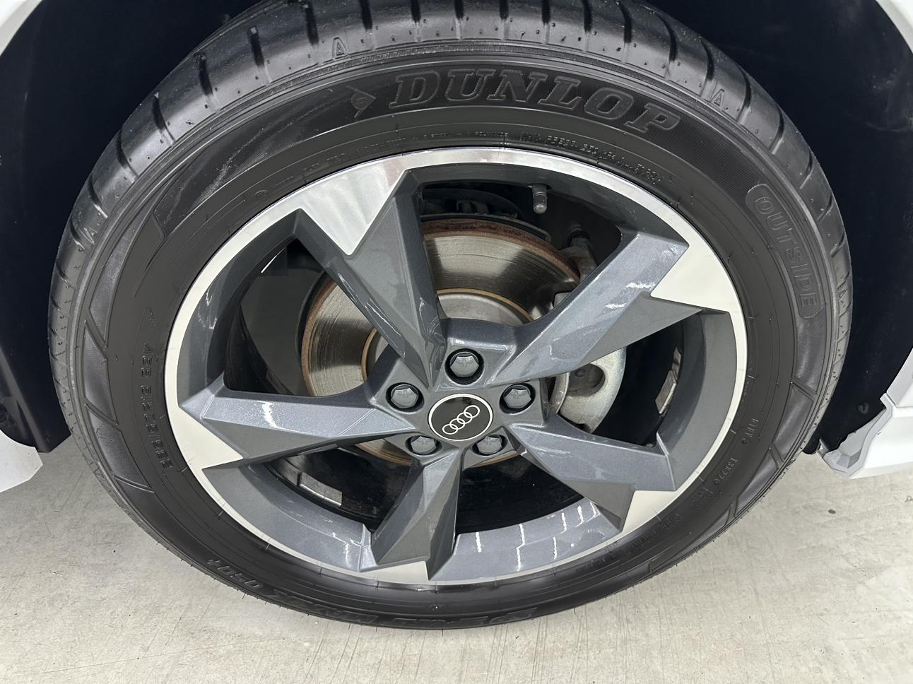 Audi Q3 2023 thumb 12