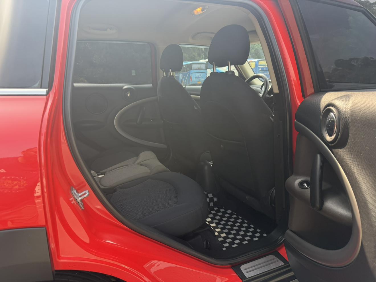 Mini Countryman 2011 thumb 6