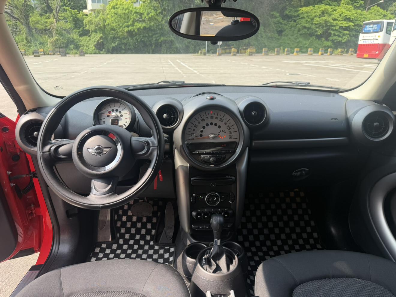 Mini Countryman 2011 thumb 7