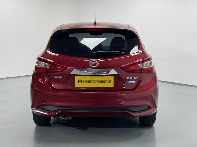 Nissan Tiida 2016 thumb 4