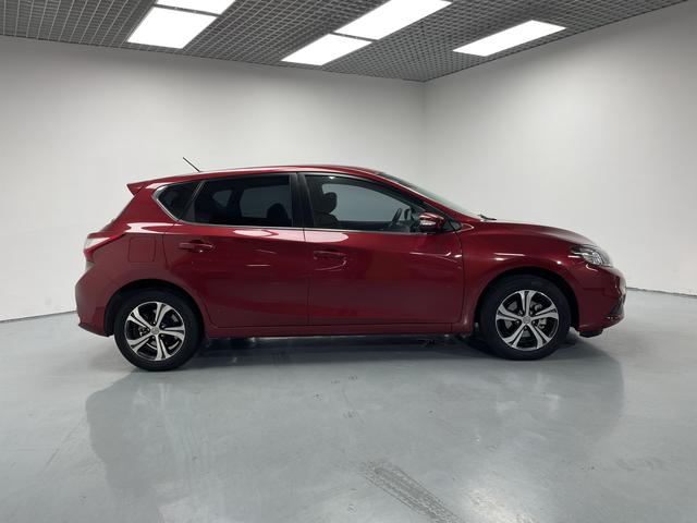 Nissan Tiida 2016 thumb 6