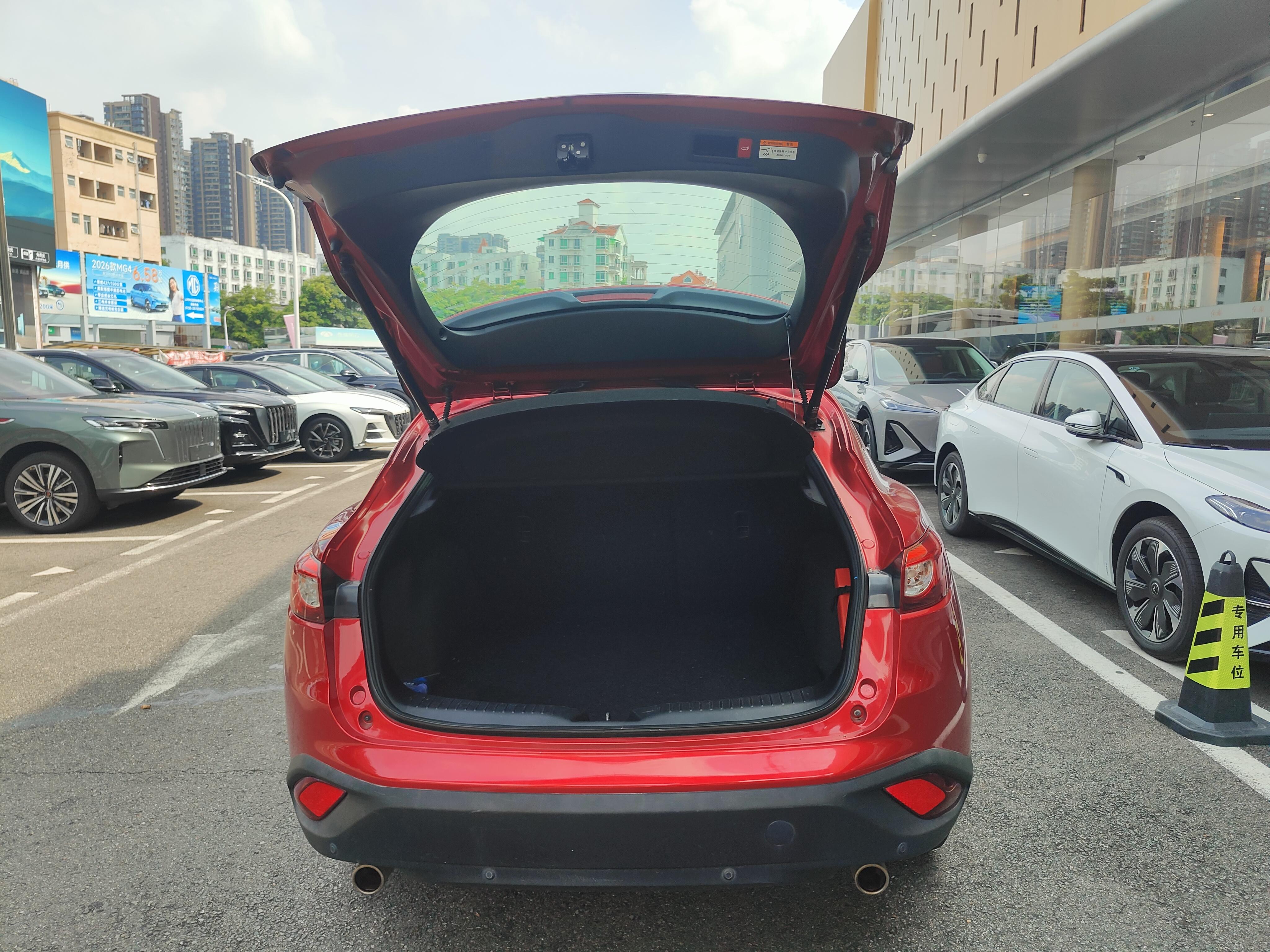 Mazda CX-4 2018 thumb 6