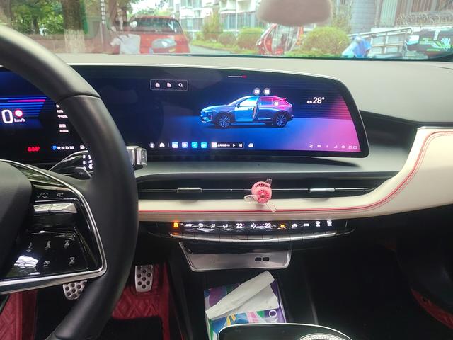 Cadillac GT4 2023 thumb 6